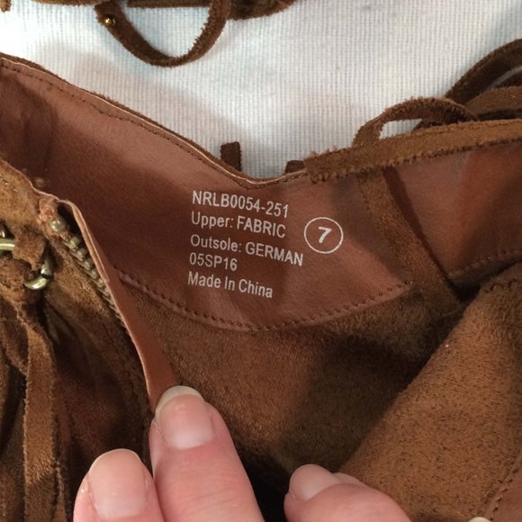 Not Rated Brown Leather Fringe Ankle Booties sz 7 - Picture 6 of 8